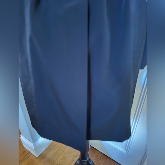 London Fog Black Belted Trench Coat. Women's Size: M. - Picture 10 of 13